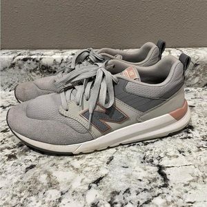 New Balance 009 Size 9 Shoes